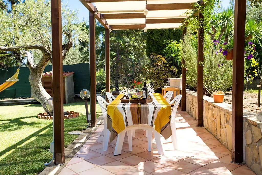 Villa Cristian تْشيفالو
